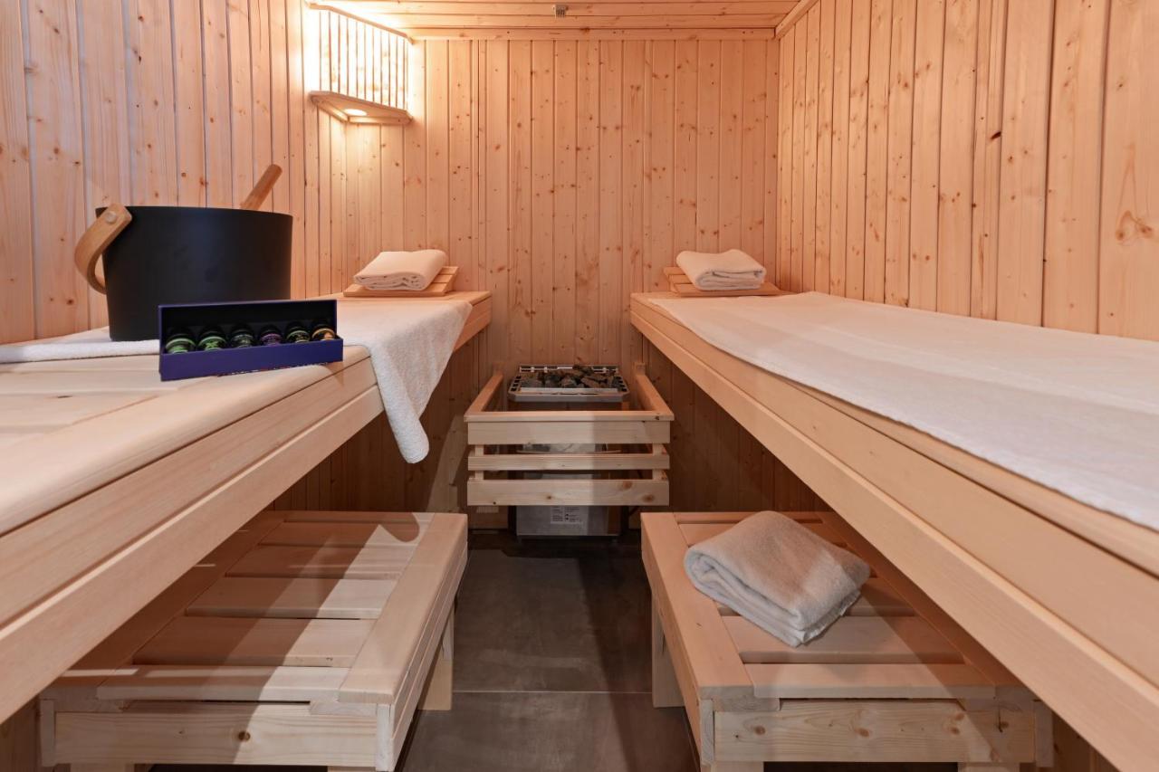 Boutique Chalets Alpi - Private Sauna & Cinema Гармиш-Партенкирхен Екстериор снимка