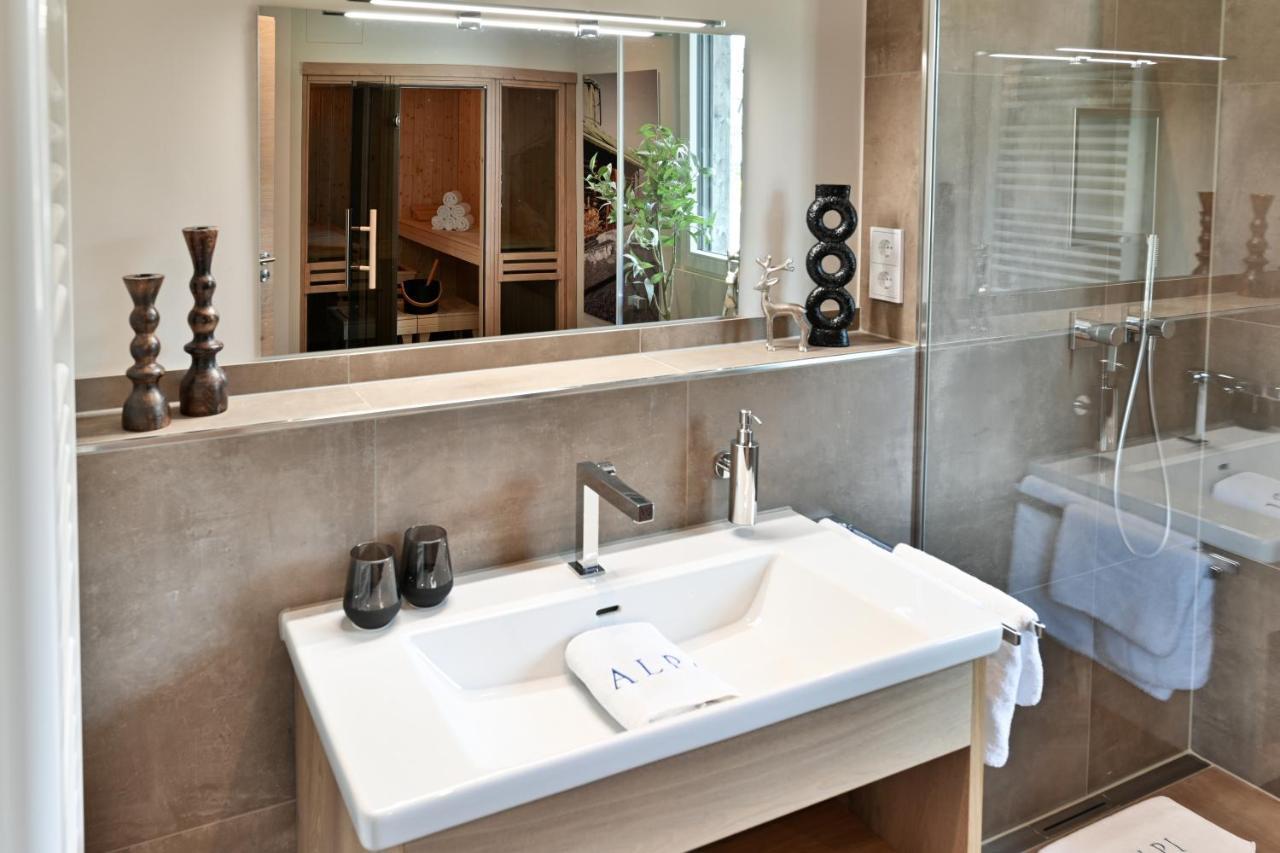 Boutique Chalets Alpi - Private Sauna & Cinema Гармиш-Партенкирхен Екстериор снимка