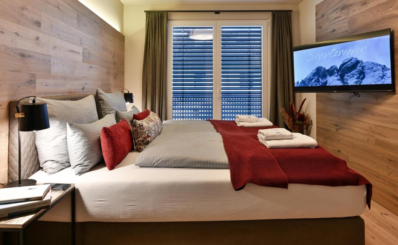 Boutique Chalets Alpi - Private Sauna & Cinema Гармиш-Партенкирхен Екстериор снимка
