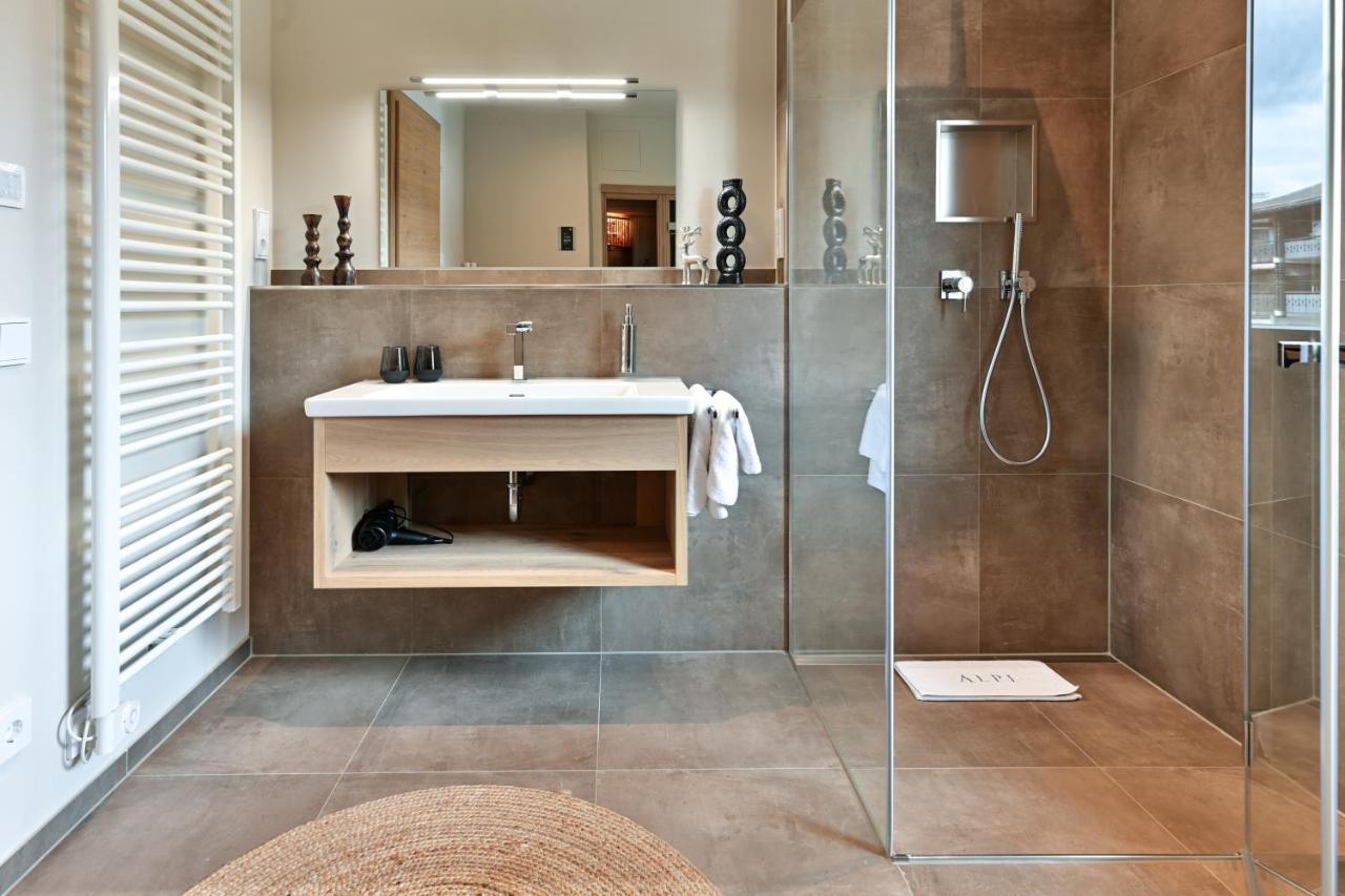 Boutique Chalets Alpi - Private Sauna & Cinema Гармиш-Партенкирхен Екстериор снимка