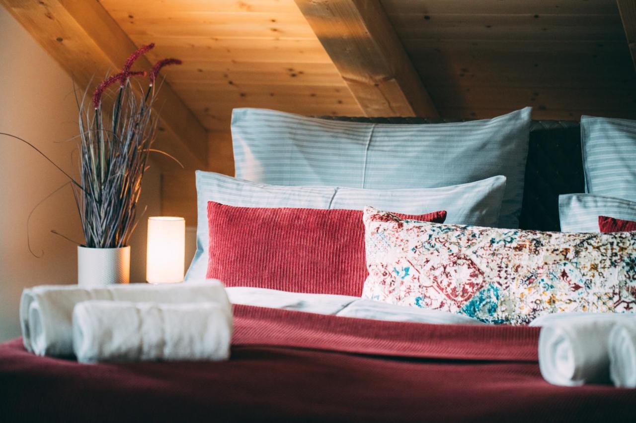 Boutique Chalets Alpi - Private Sauna & Cinema Гармиш-Партенкирхен Екстериор снимка